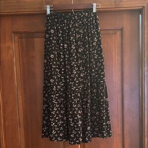 Elegant Black Floral Maxi Skirt